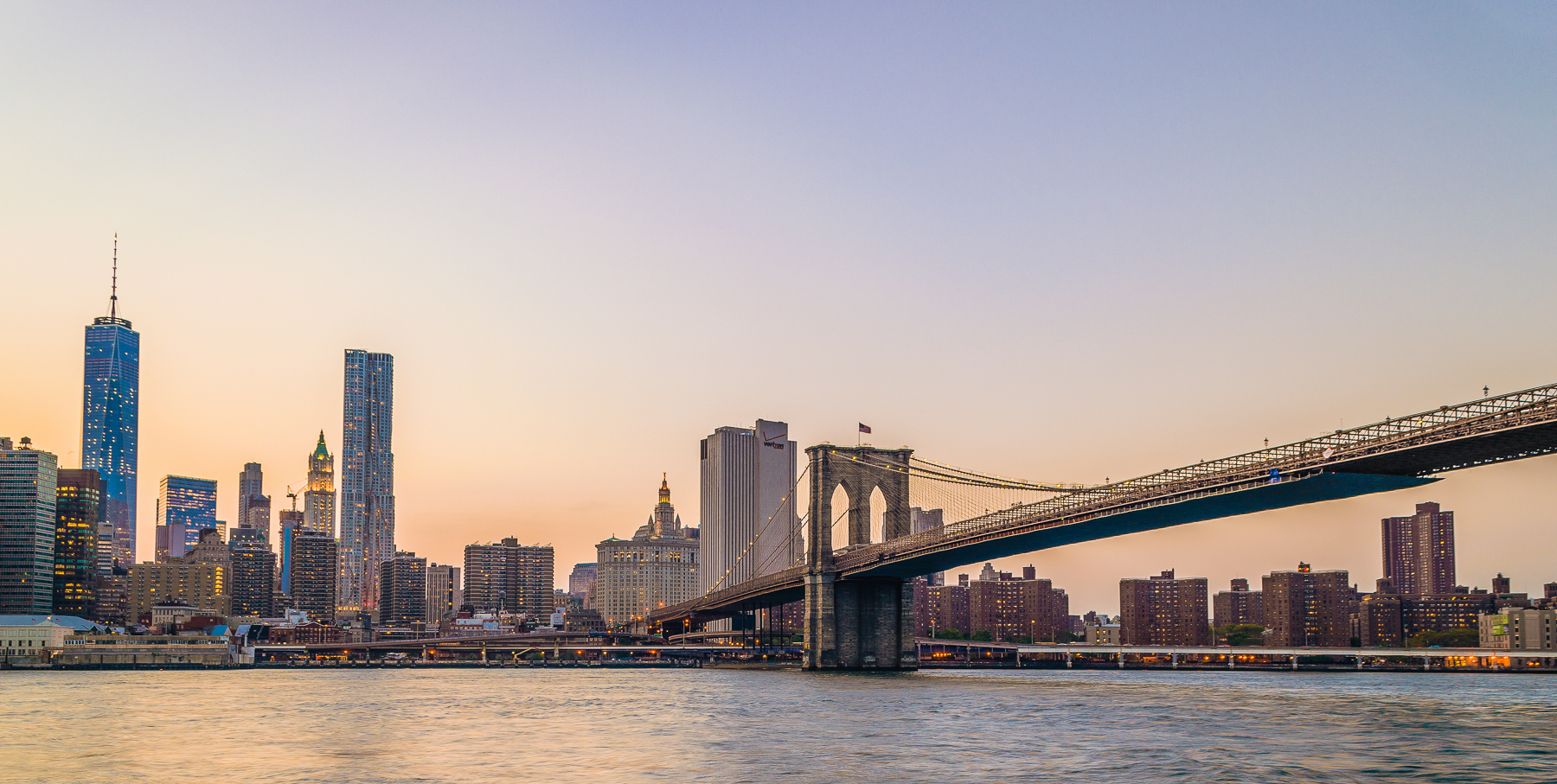 Puente de Brooklyn en Manhattan, Nueva York.